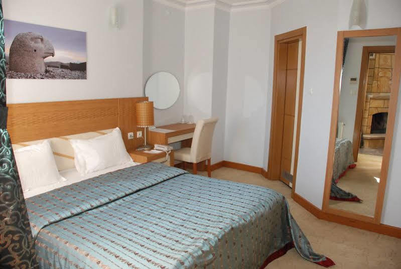 Grand Isias Hotel Adiyaman Bagian luar foto